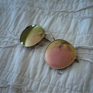 Round Mirrored Ray-Ban Sunglasses